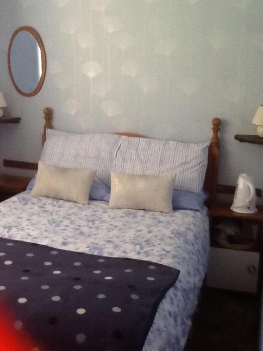 Blue Cedar Lodge Norwich Bagian luar foto